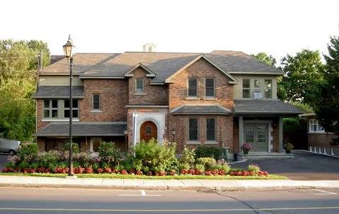 Mr. Leonard McArthur - JJ Cardinal Résidence funéraire - Funeral Home