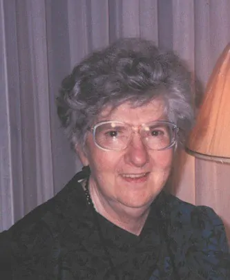 Mme Anne-Marie Carrière