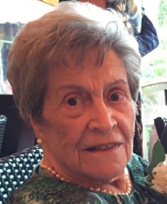 Mme Margaret Genovesi (Feehan)