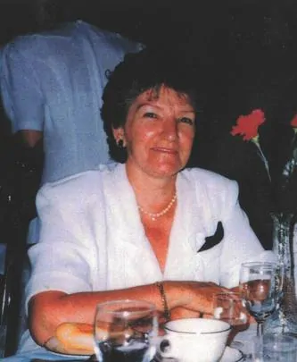 Mrs Lucille Lacroix (née Véronneau)