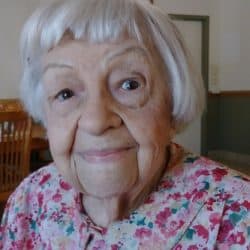Mme Pauline Laroche née Larivée