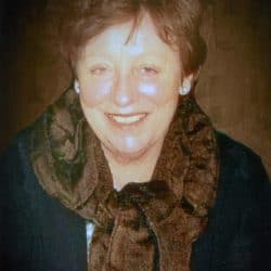 Mme Carol Ann Robert-Roche