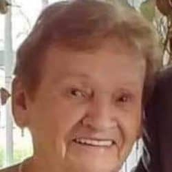 Mme Jeannine Larivée Larivière