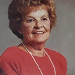 Mme Estelle Pomerleau