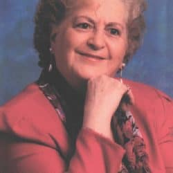 Mme Réjeanne St-Cyr