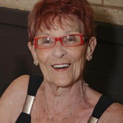 Mme Rita McKercher née Viau