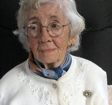 Mme Éva Dion Née Brouard