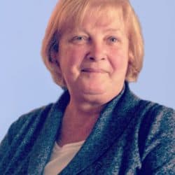 Mme Nicole Conway
