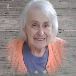 Mme Carmen Ferro  (Née Laplante)
