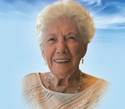 Mme Jeanne Campeau Gagnon