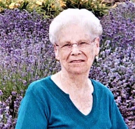 Mme Jacqueline Doyle (née) Fournier