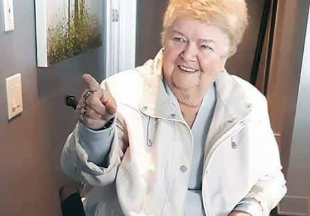 Mme Micheline Larivière née Mireault