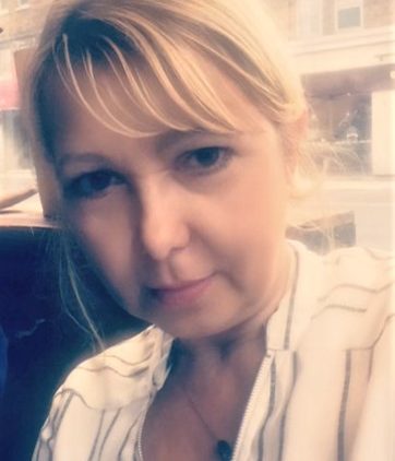 Mme Nadia Nowostawsky