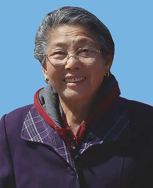 Mrs. Qiu Ying Xia