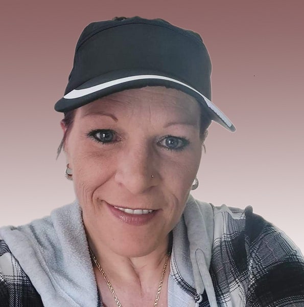 Mme Guandalyna Metras
