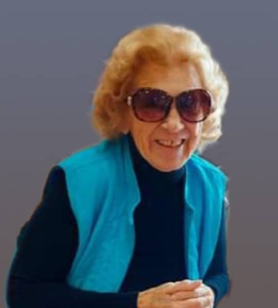 Mme Solange Whissell (née Massie)