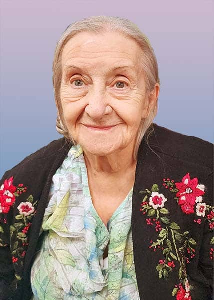 Mme Jeannine Marineau Racette