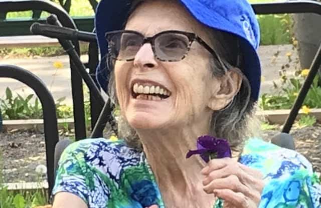 Mme Ann Marie Stutz (née Castonguay)