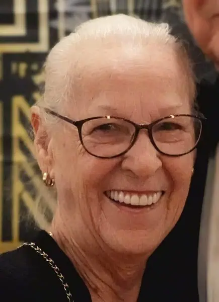 Mrs. Carmen Masse