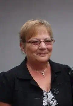 Mme Suzanne Blanchette Desjardins