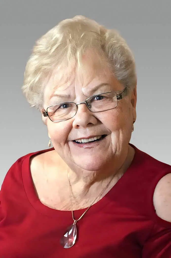 Mme Monique Desjardins Parent