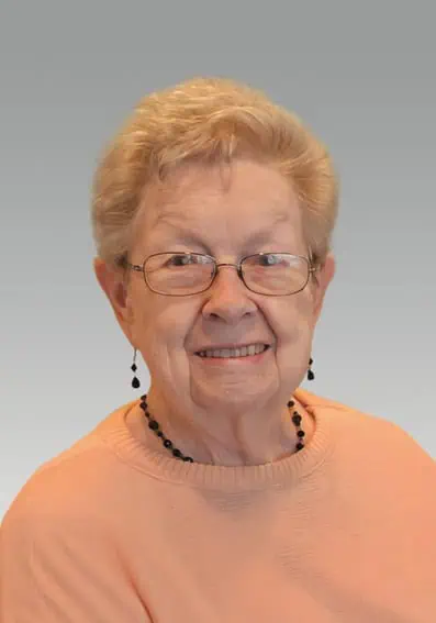 Mme Rose-Marie Proulx Parenteau