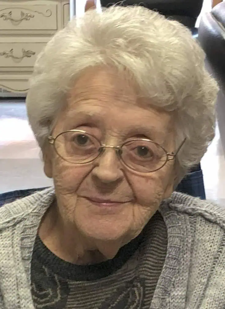 Mme Rita Legault