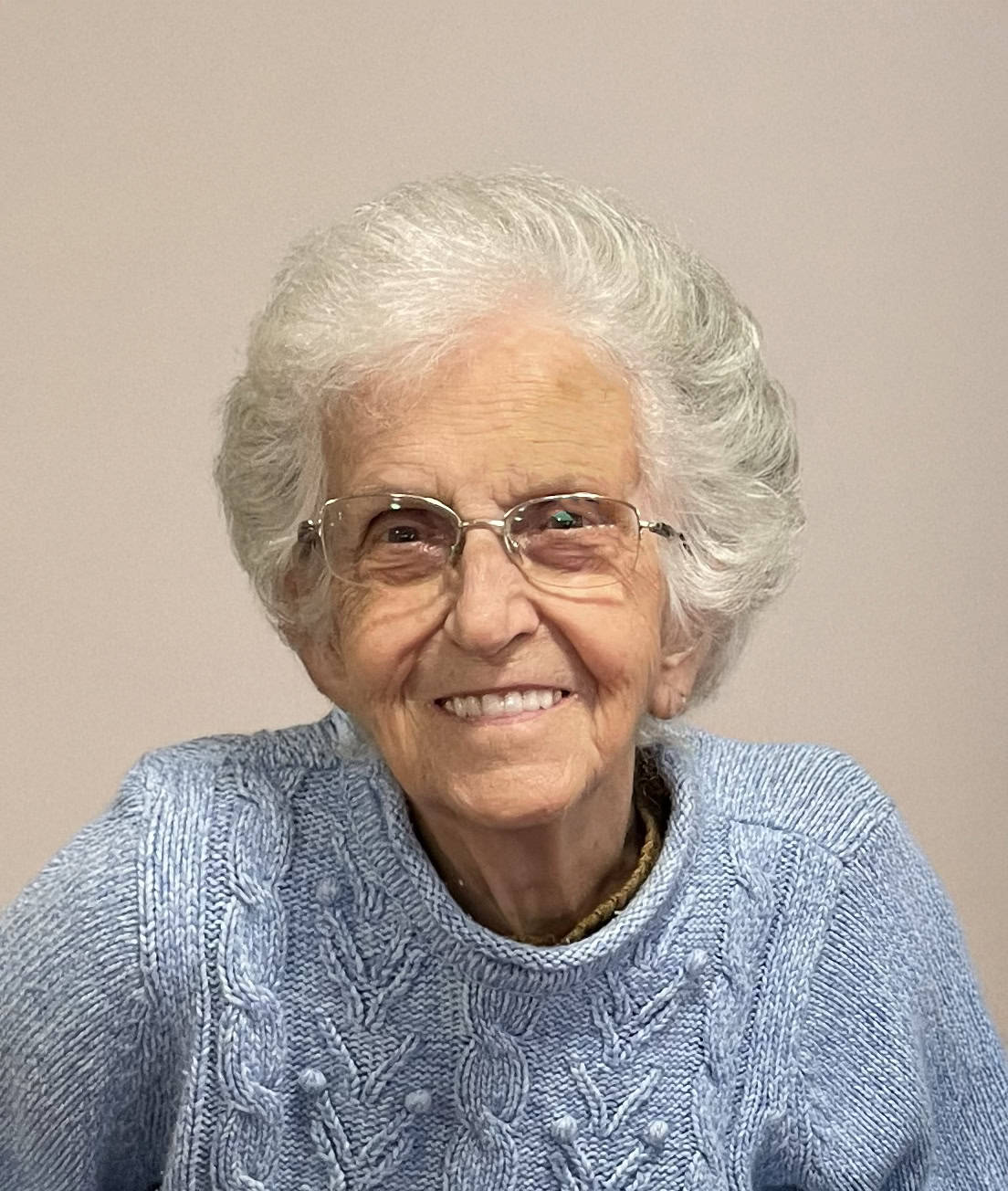 Mme Marie-Blanche Alain Cantin