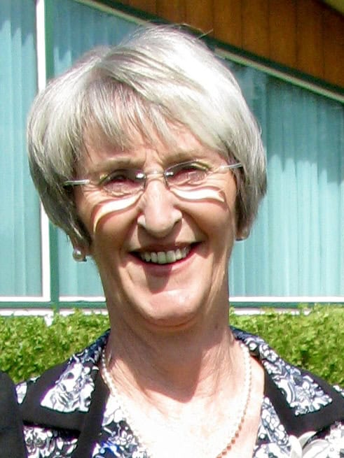 Mme Jeannette Fortin Paquet