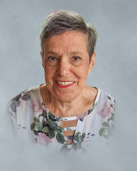 Mme Lucille St-Cyr