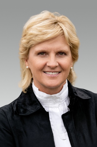 Mrs. Hélène Chouinard